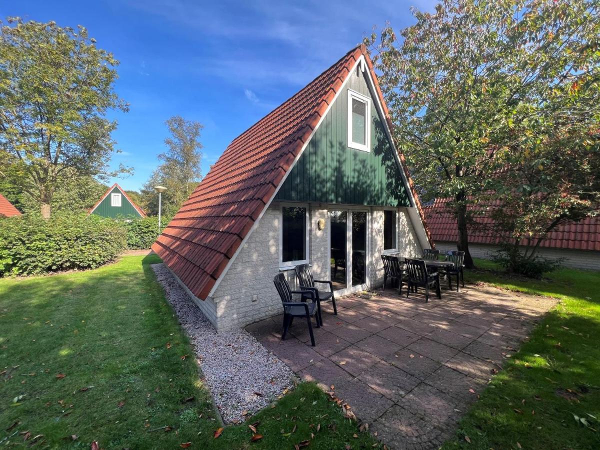 Het Familie Boshuisje - Vakantiewoning Op Prachtig Park Met Veel Faciliteiten Inc Ligbad Gramsbergen Exterior foto